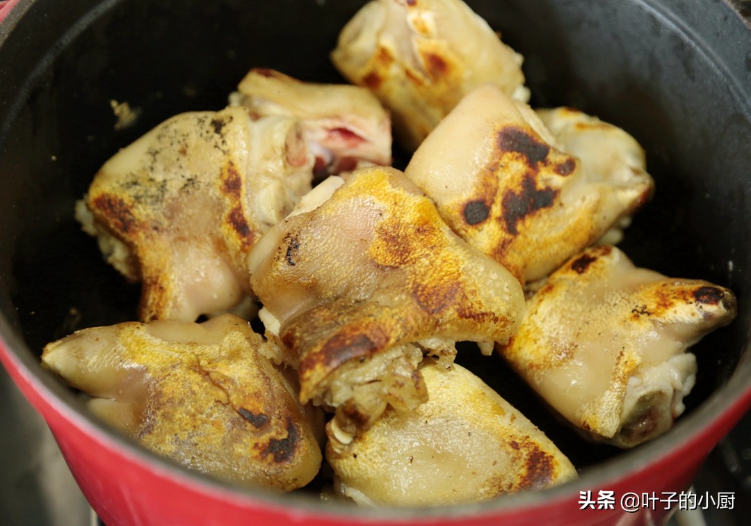 猪蹄炖好后有很大腥味怎么解决,做熟的猪蹄有腥味怎么补救