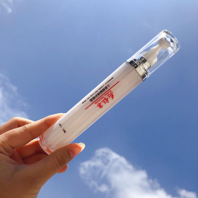 保湿修复舒缓的眼霜40岁以上用,保湿抗皱的眼霜推荐