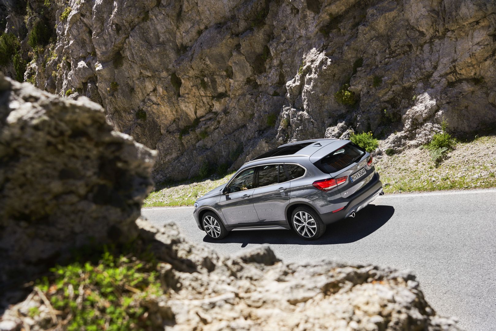 宝马x1三缸机为啥买的人那么多,宝马x11.5三缸发动机怎么样