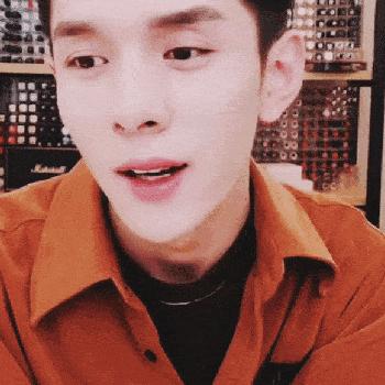 魔法足球球场,魔法草坪足球场