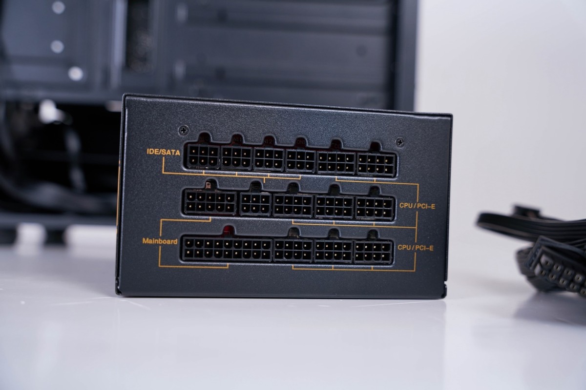 两千元以内的高性价比电脑主机,2020年中端电脑主机推荐