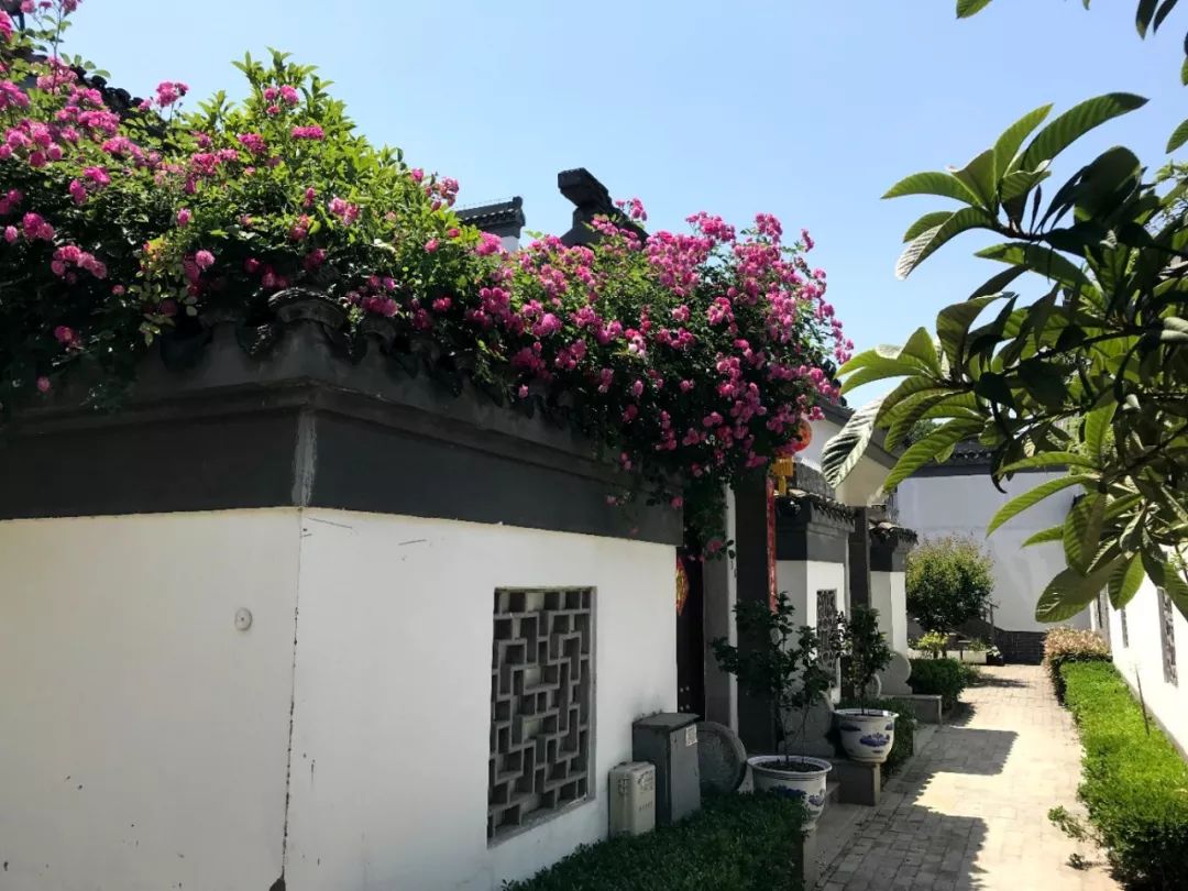 依山临湖楼盘,仙林翠谷临湖别墅