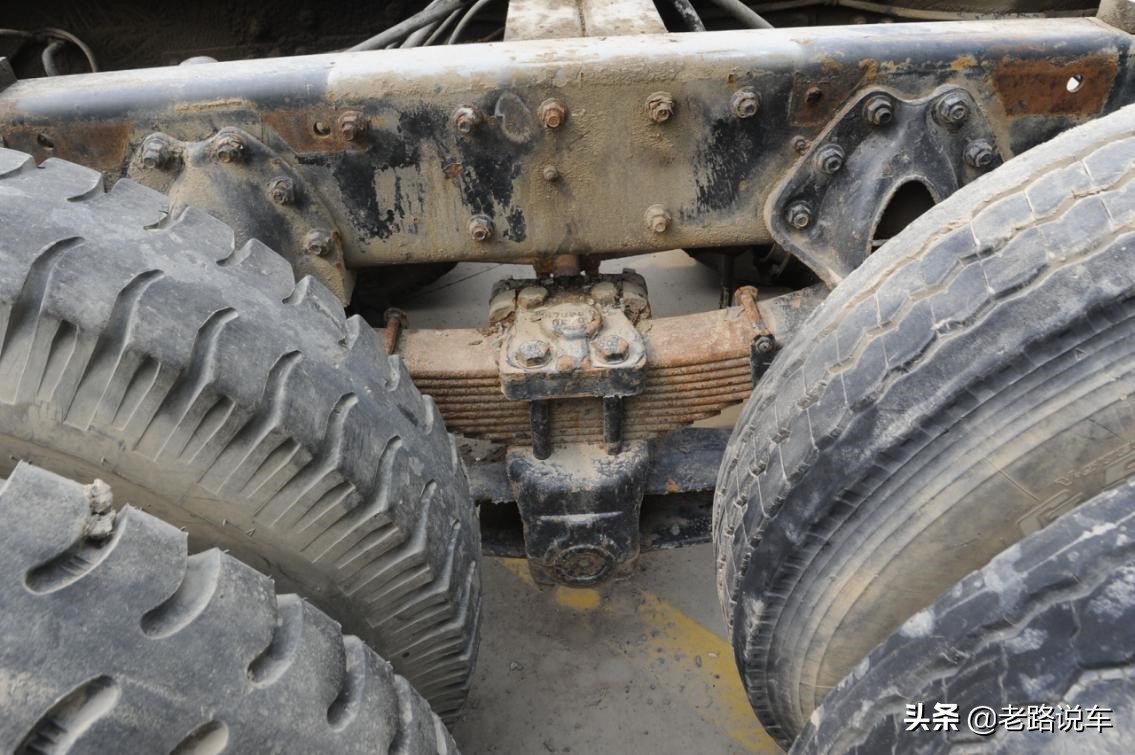 路边的经典——超级美式大平头！万国HL6482