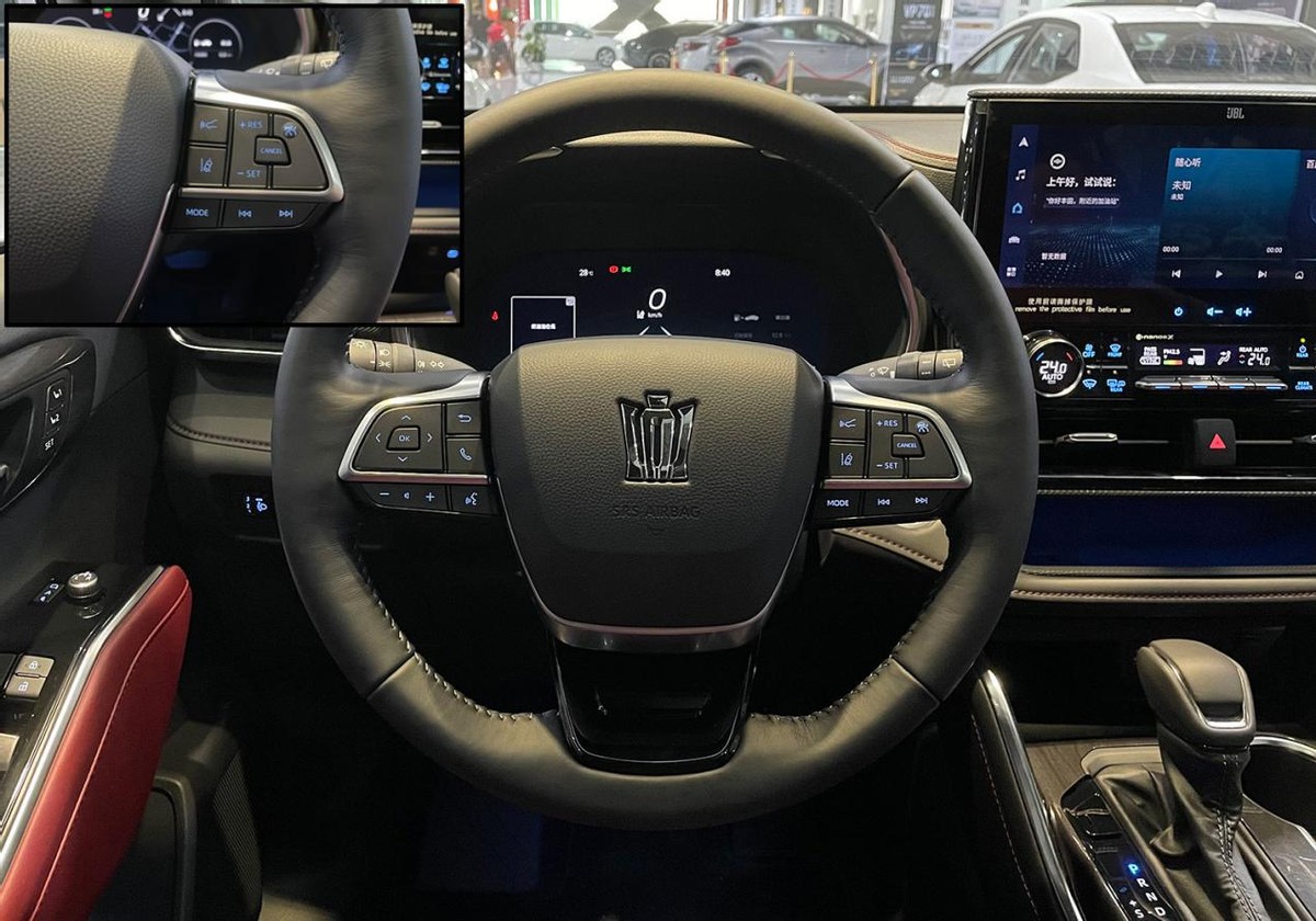 丰田皇冠陆放比汉兰达高级,皇冠陆放和全新汉兰达驾驶感受