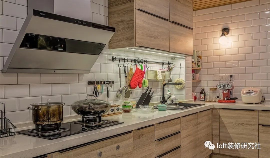 油烟机咋选顶吸还是侧吸,顶吸和侧吸油烟机占有率