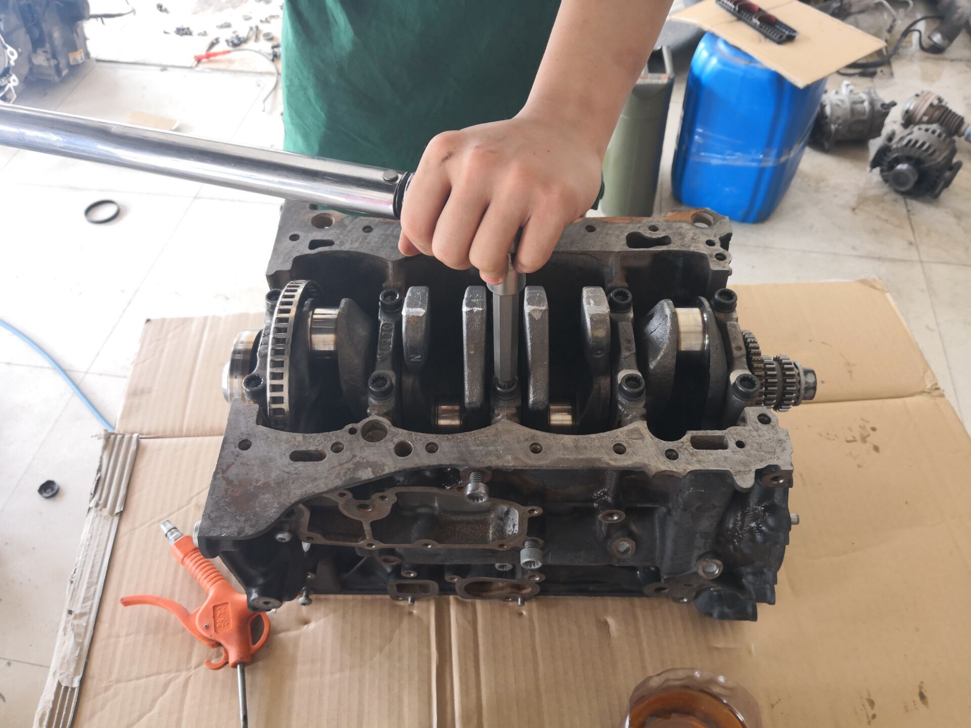 新帕萨特ea888大修多少钱,大众帕萨特ea888烧机油能修好吗