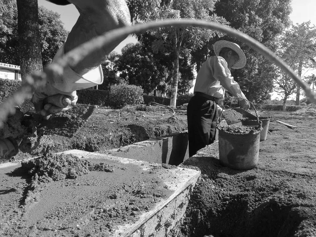 津门网邓书梁：七人足球场施建纪实