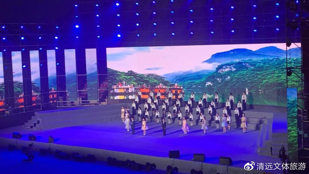 高燃万人合唱我和我的祖国,一首催泪的歌我和我的祖国