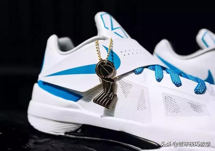 今年最推荐的年度最佳球鞋 (2018公认最好的十双球鞋)