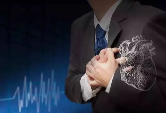 42岁加拿大华人建筑师踢球猝死!留下*女幼**妻子年迈父母无尽悲伤