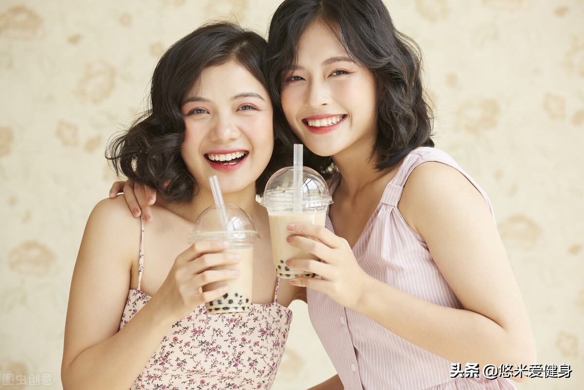 蜂蜜奶茶减肥,怎么让减肥期间的女生喝奶茶