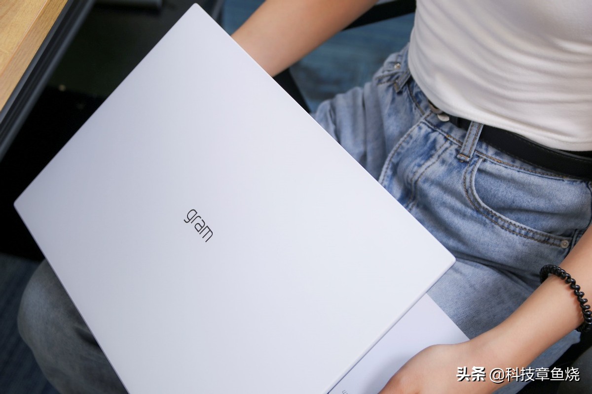 lggram值得购买吗,轻薄本真的很不好吗