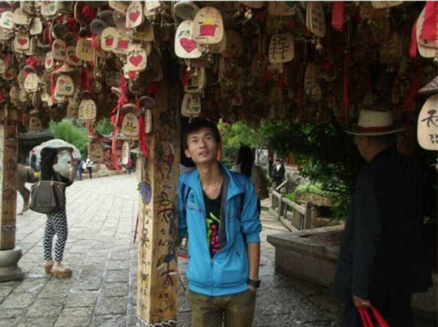 从草根创业者到ceo励志人生,90后草根逆袭ceo