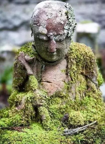 一个人大难临头征兆,一个人接二连三的祸事是怎么回事