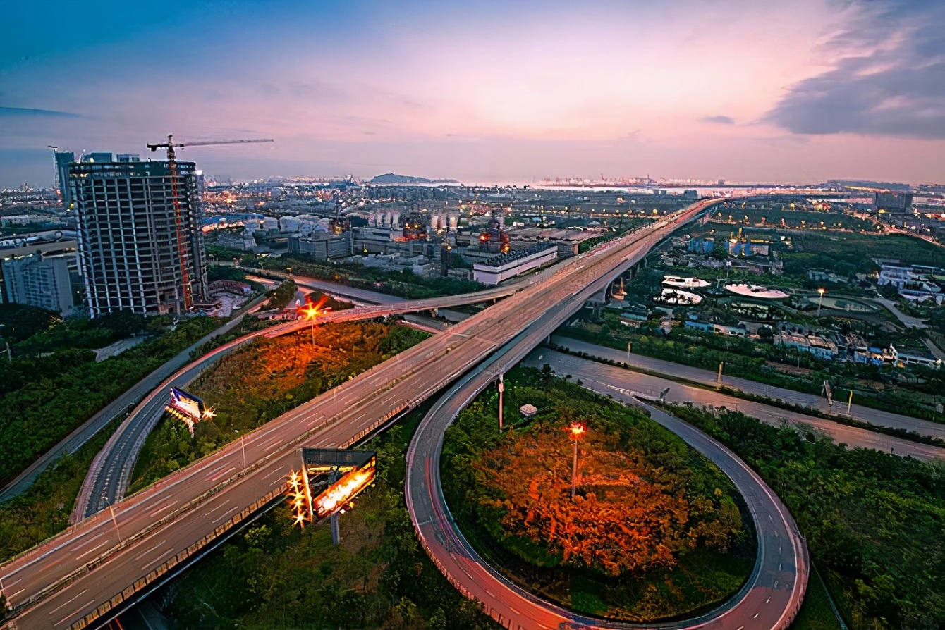 上海首富拼多多创始人,中国新首富拼多多董事长
