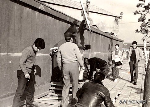 《情迷意乱》多情小叔和美丽嫂子的秘密悲伤中的强颜欢笑最寂寞