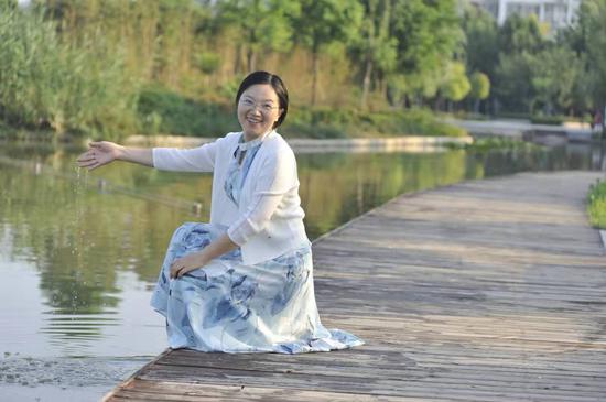 洛阳一高韩秀清：寻烛火前行做一个有思想的教育工作者