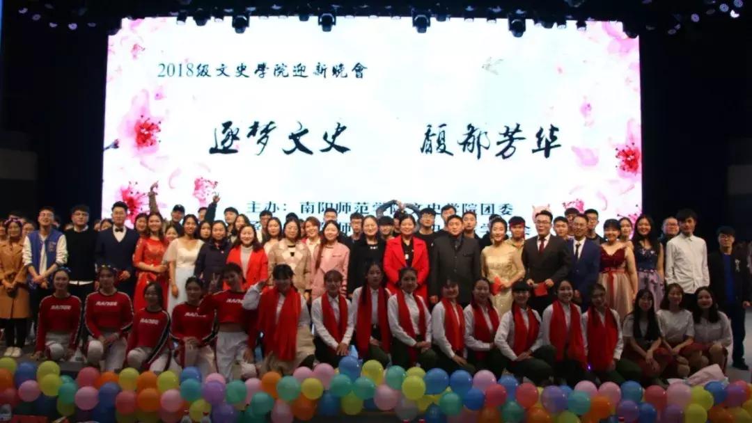 巨海纳百川麟阁多才贤意思,巨海纳百川麟阁多才贤什么意思