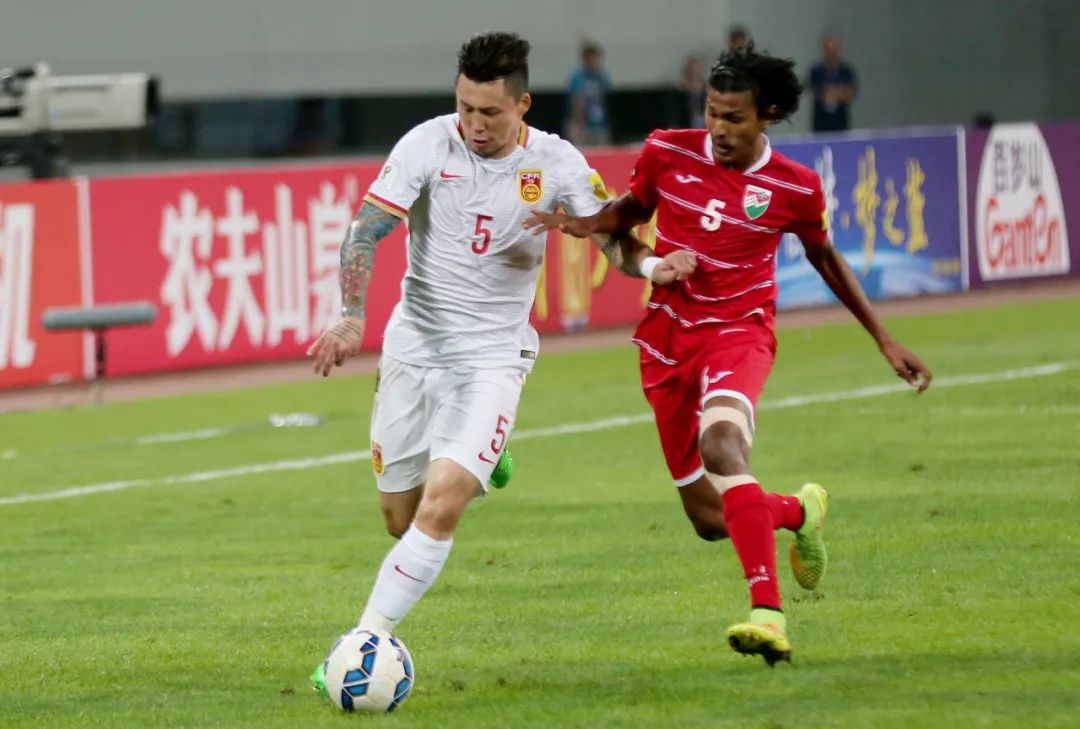 李铁指导国足打日本防守阵容,李铁备战世界杯完整视频