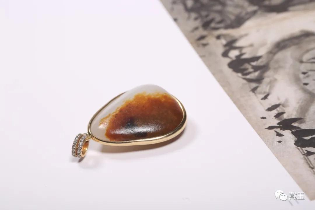 和田玉籽料金包玉,和田玉籽料金包银天然牌子