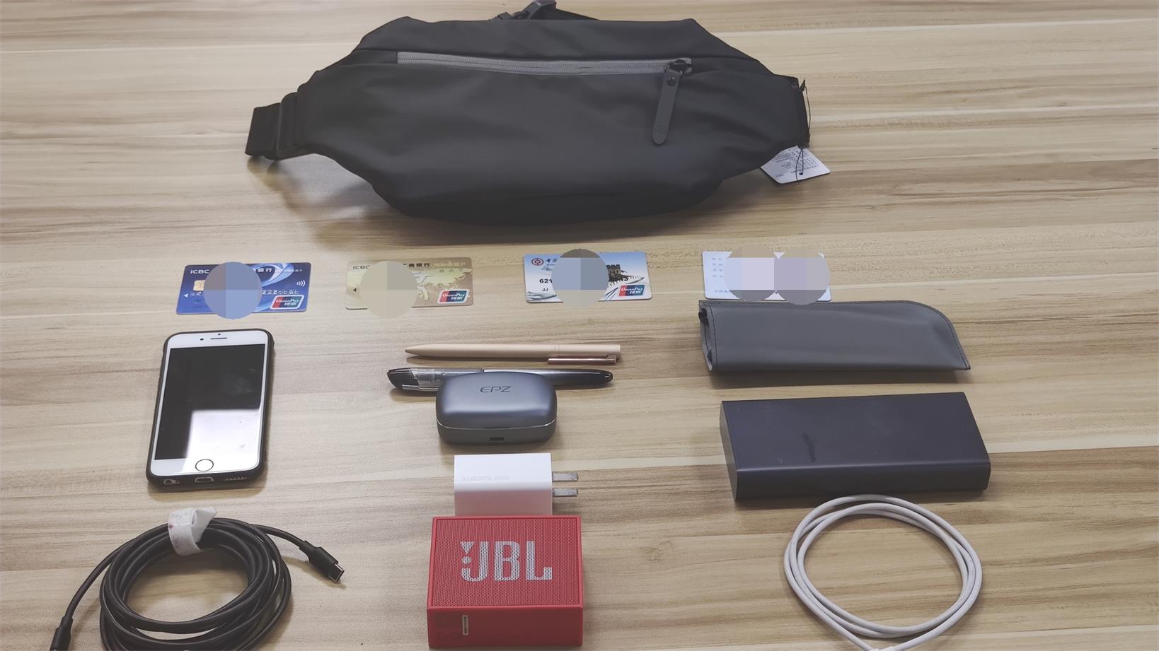 小米推出多功能运动休闲胸包69元,小米多功能都市胸包老款