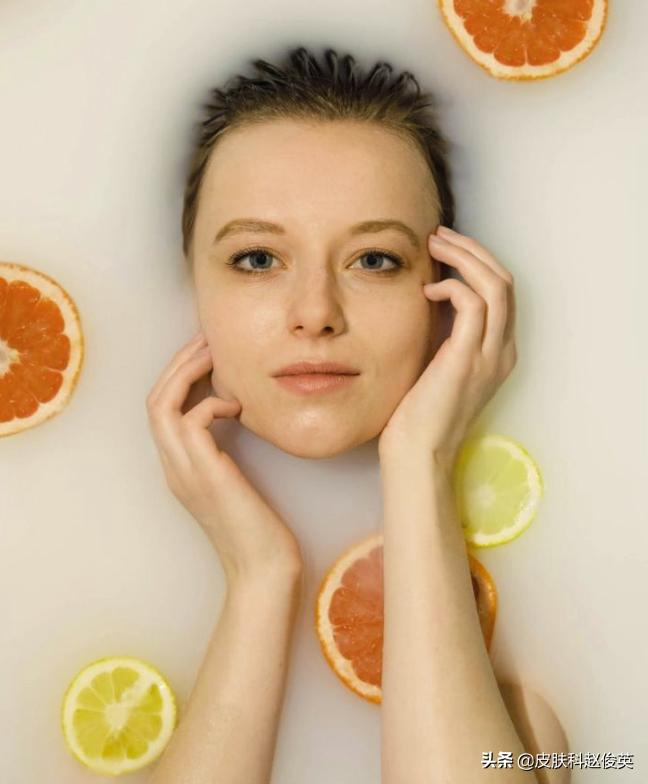 黑头怎样从内部调理,挤黑头和吸黑头哪个对毛孔损伤大