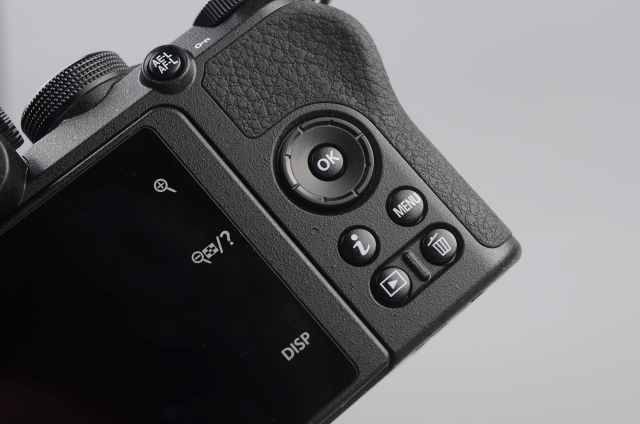 尼康af50对比z50,aps-c尼康