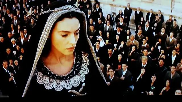 《天堂电影院》引进来，不过我想聊聊《西西里的美丽传说》