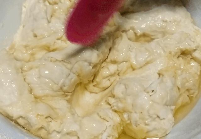 油条新方法不揉面不擀面蓬松柔软,油条为啥蓬松