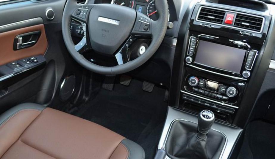 哈弗h3和h5越野哪个好,哈弗h5怎么样家用舒适还能越野