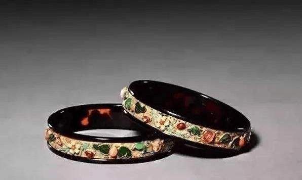 古代最残忍的首饰,古代人为了变美用了什么秘方