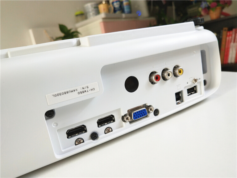 爱普生chtw650,爱普生投影仪ch-tw650怎么调大小