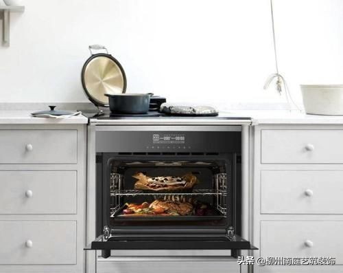 集成灶带蒸烤箱还是单独蒸烤箱好,蒸烤箱和烤箱哪个烤的食物好吃