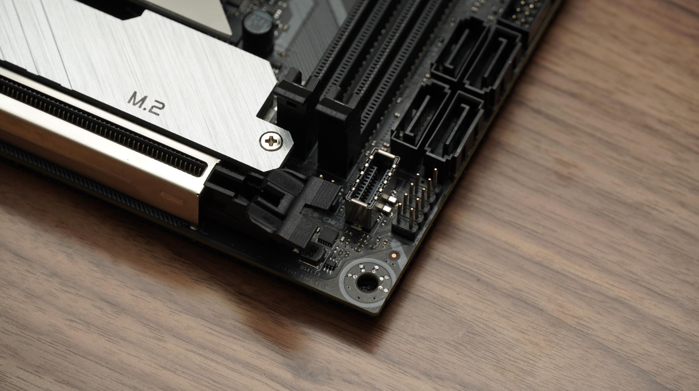 能手提个行李箱再带个相机包吗,能手提上飞机的行李箱