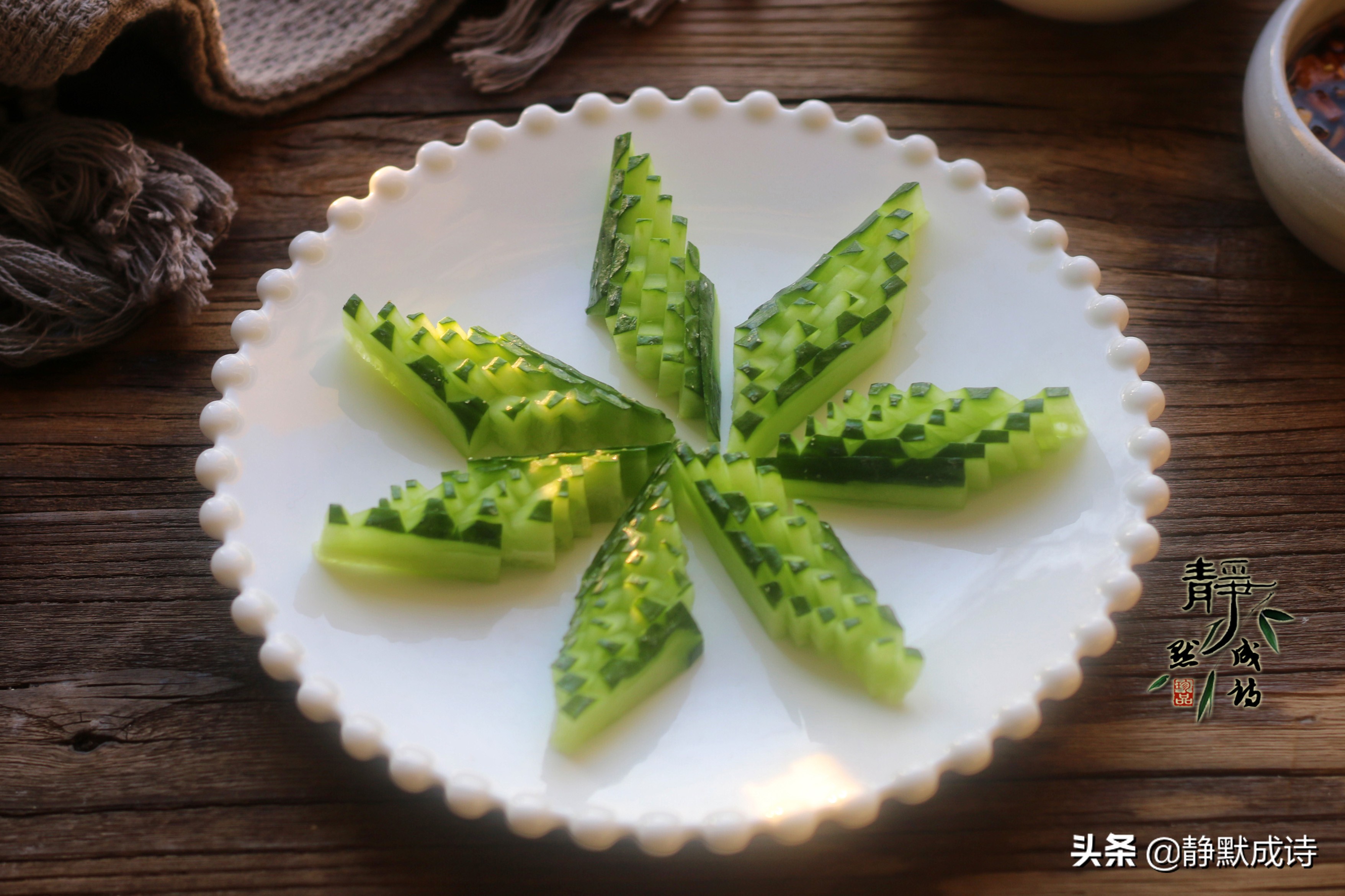 家常黄瓜切法视频,黄瓜简单10种切法图片