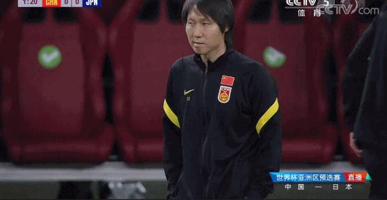 李铁吹刘海登上日本热搜：习惯保持28年，在巴西踢球时没钱理发