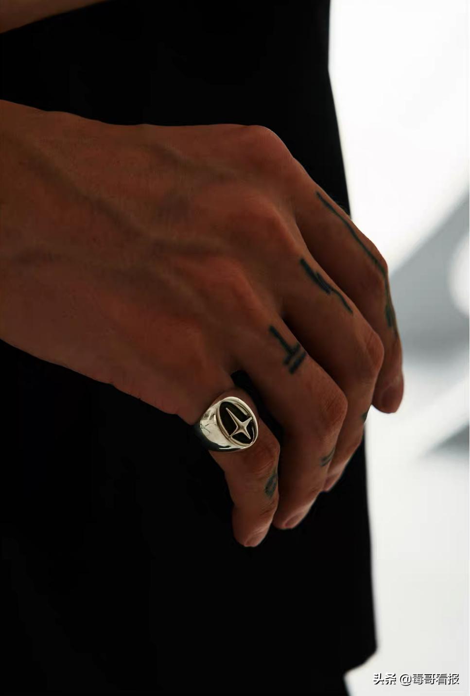 搞定这3类首饰，让你的穿搭脱颖而出