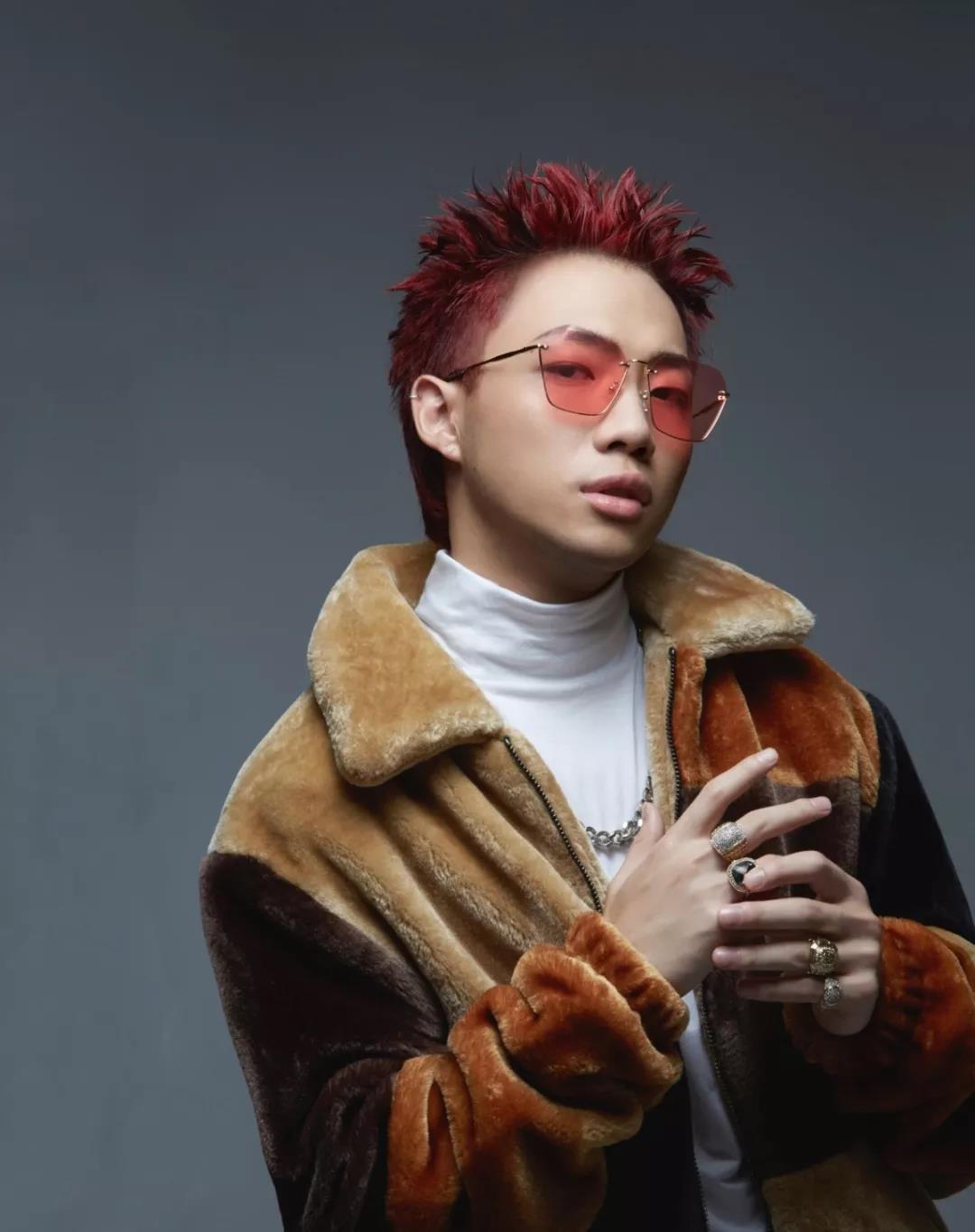 上海草莓基地挖草莓苗,超级草莓上海