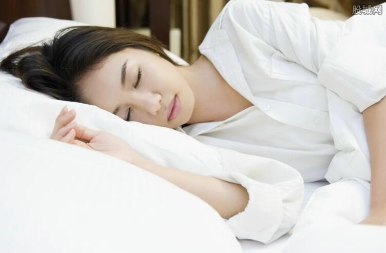 别想歪了,“试睡”是一个正经的职业