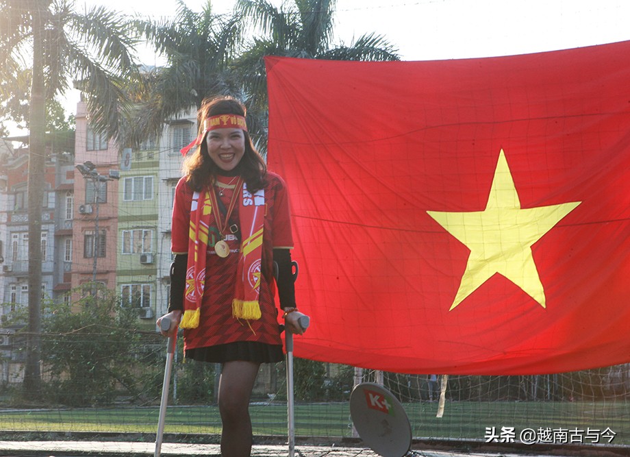 瓒婂崡鐞冭糠涓鸿冻鐞冮槦鍔犳补,瓒婂崡鐞冭糠鎰熷姩鍏ㄥ満