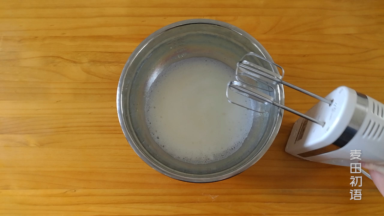 戚风蛋糕凹底和塌陷是怎么回事,做戚风蛋糕不塌陷的秘诀是啥