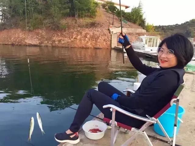 40岁大叔钓鱼,40岁大叔买下一座岛