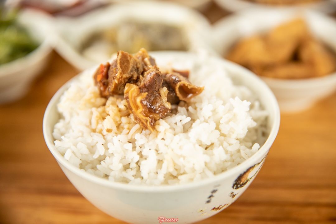 海南牛腩饭哪家最好吃,海口清汤牛腩饭