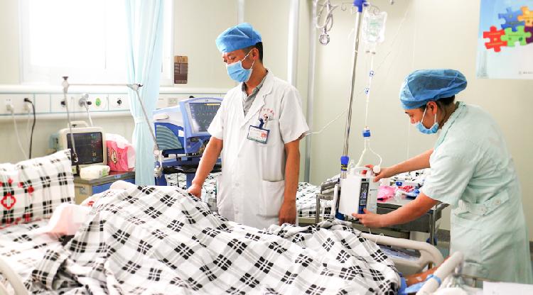 合川区中医院周长元：冲锋在前，做生命的守护者