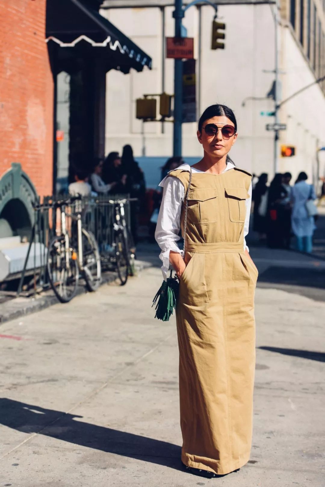 秋冬的裙子这样穿才好看,秋冬怎么穿裙子好看又不冷