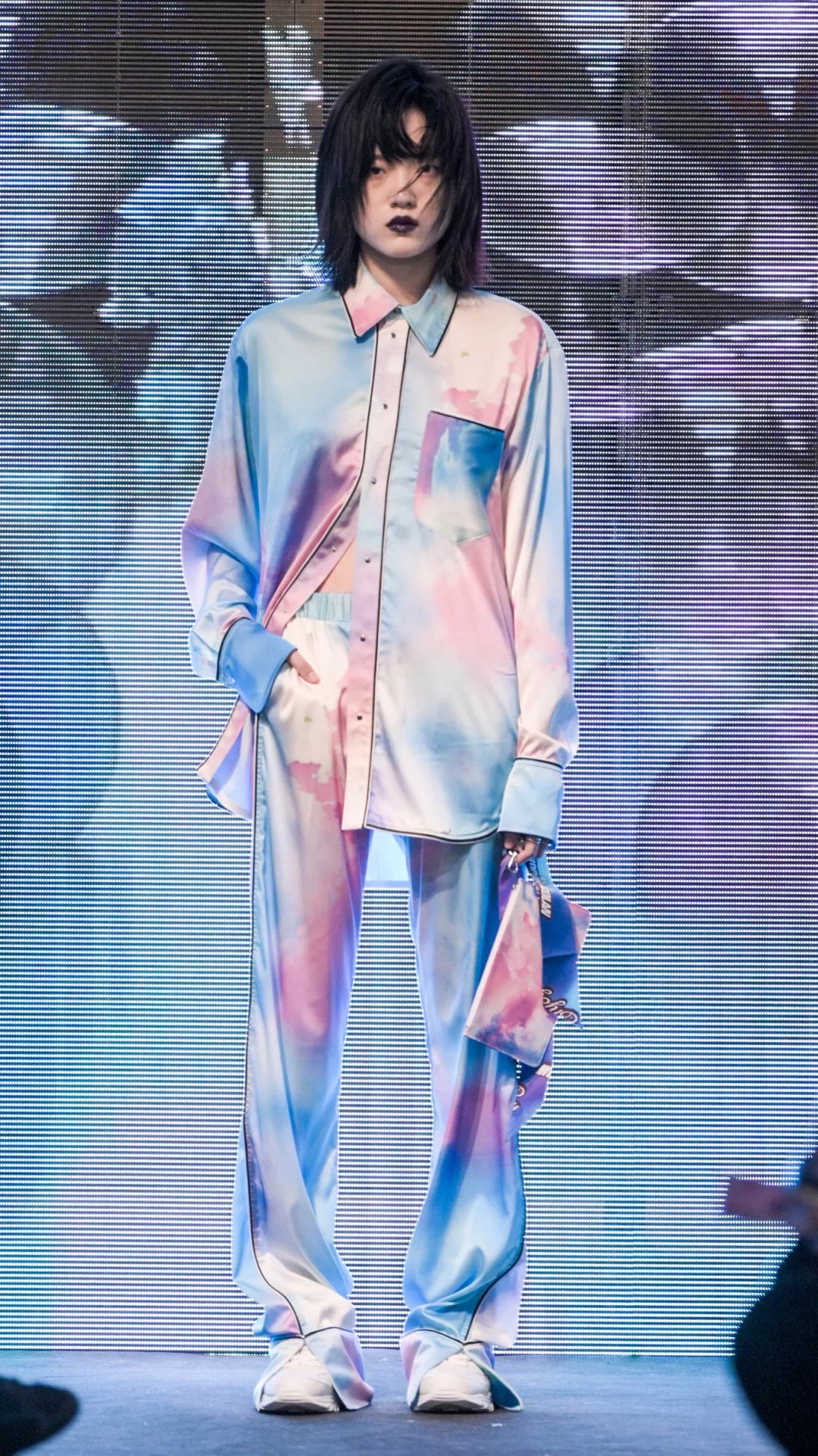 杜蕾斯居然开始卖衣服了？只是这衣服谁敢随便穿上街啊