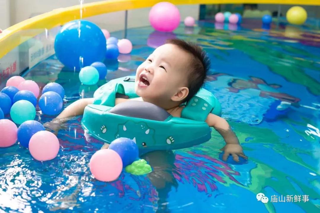 宝贝在线婴幼儿水育馆,江夏庙山附近好的幼儿园