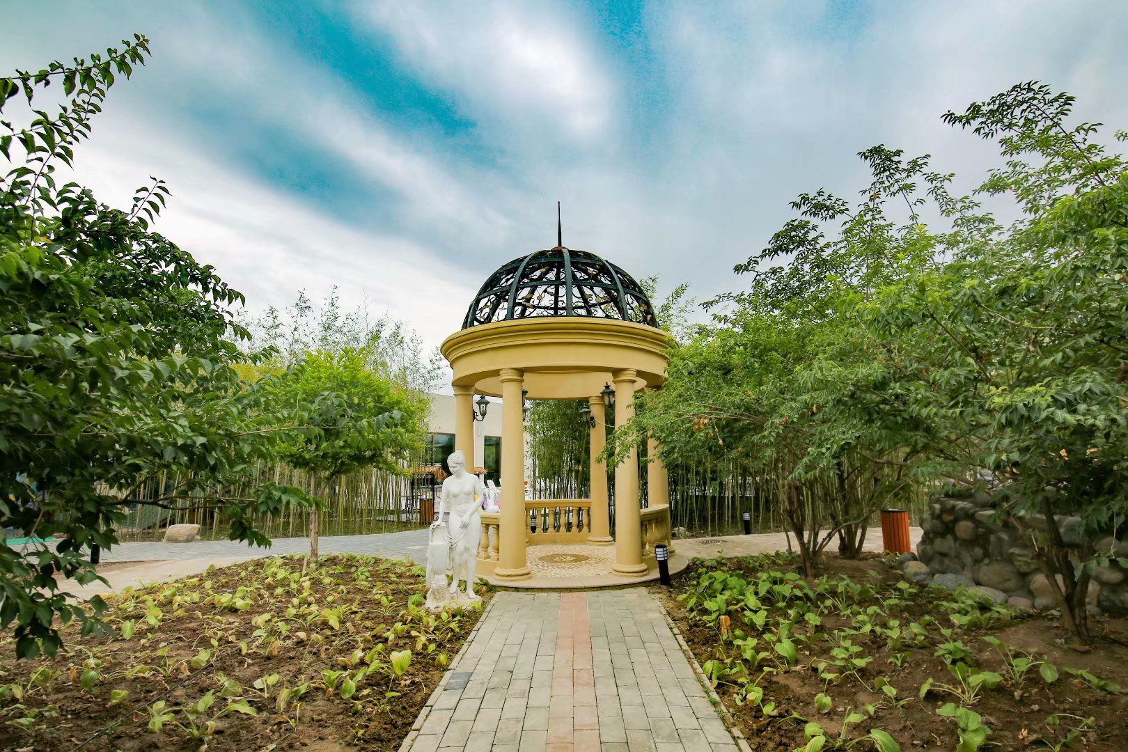 蓝调庄园温泉中心旅游攻略,冬天泡蓝调庄园温泉