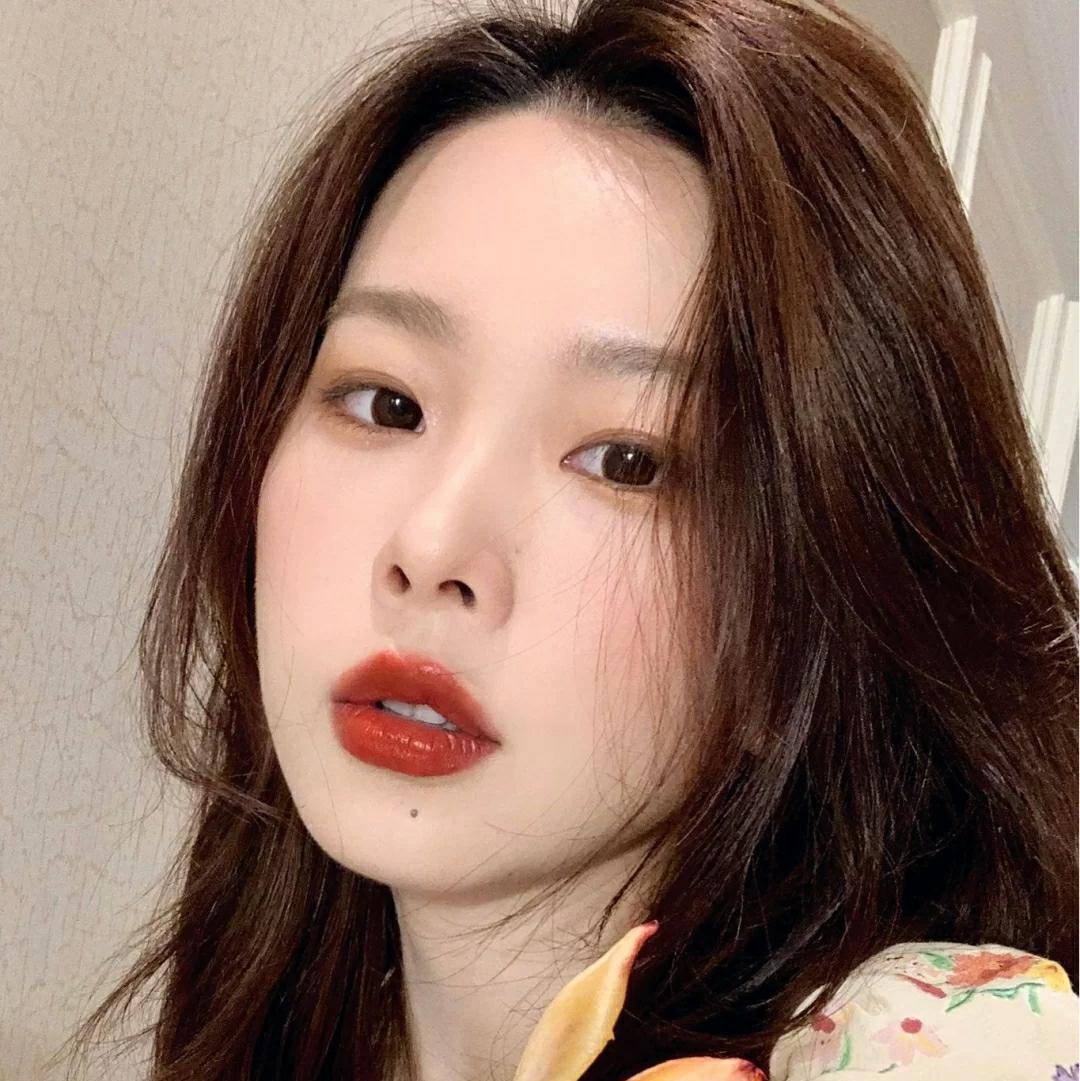 适合黄皮的娇兰老款口红,女生必备经典大牌口红推荐