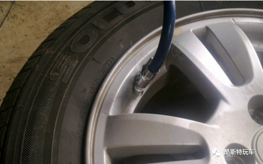 真空轮胎气门嘴多久更换,轮胎气门嘴老化怎么办